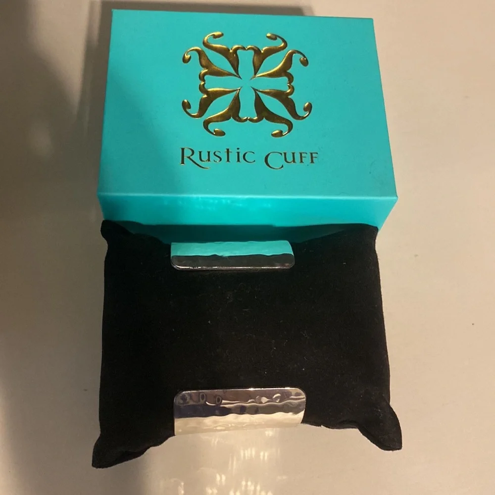 Rustic cuff - Picture 3 of 3